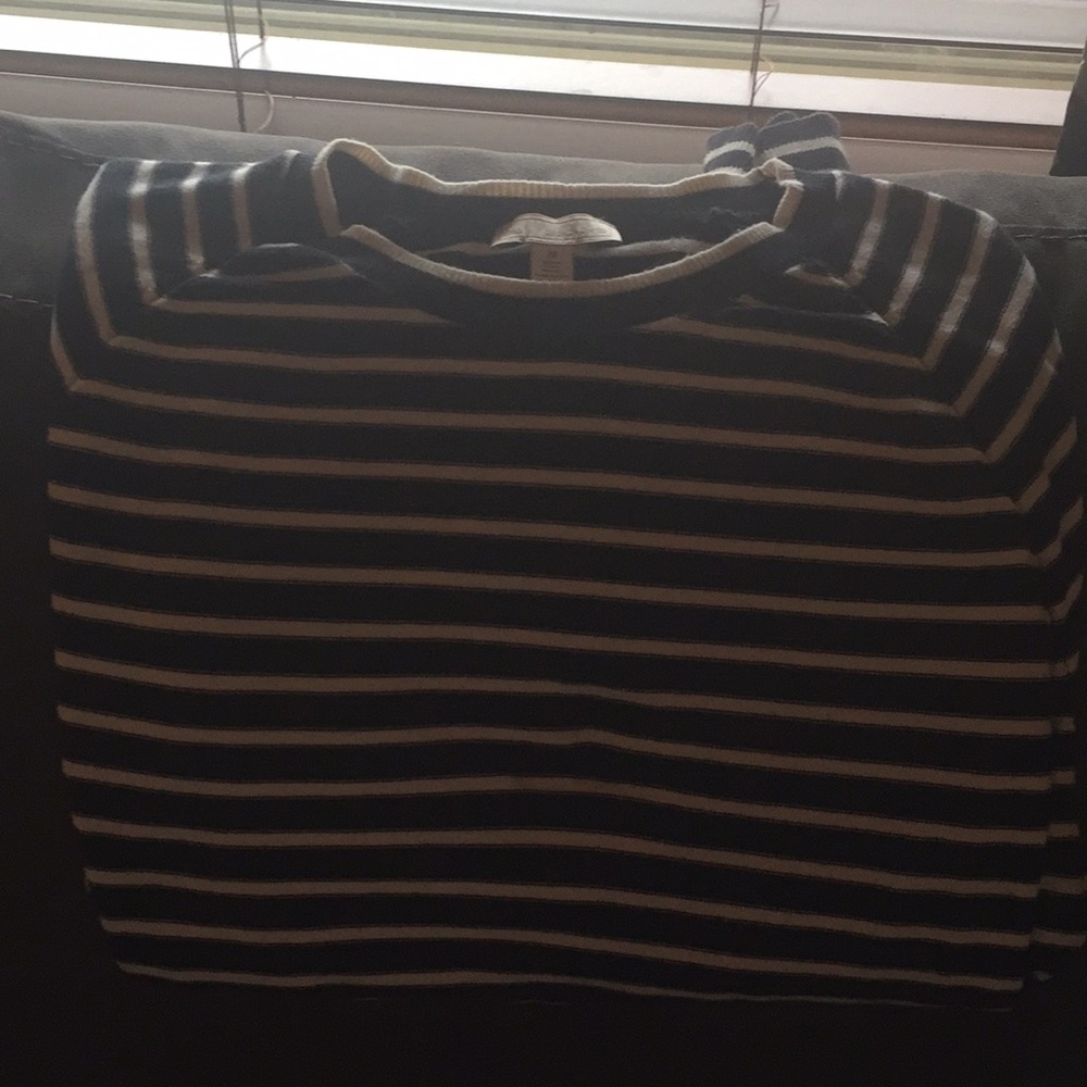 Men’s medium nautical gap sweater